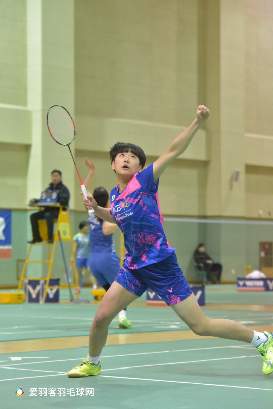 是湖人在硬 是湖人在硬